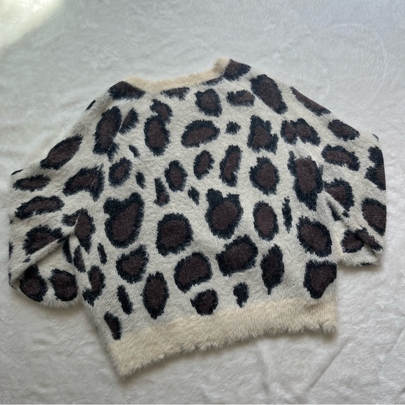 Umgee Women's Leopard Print Sweater - Picture 6 of 7